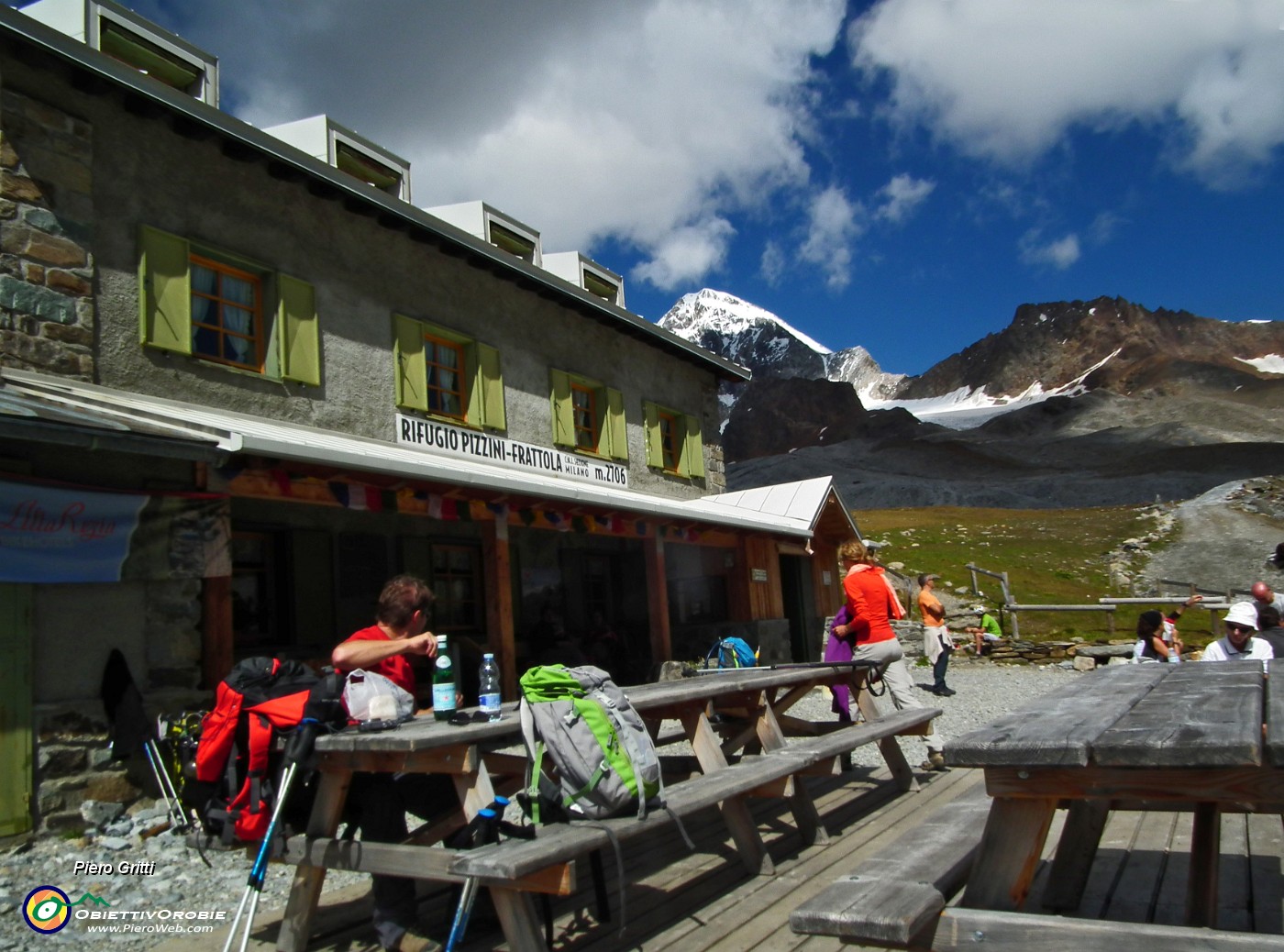 151 Rif. Pizzini (2706 m).JPG